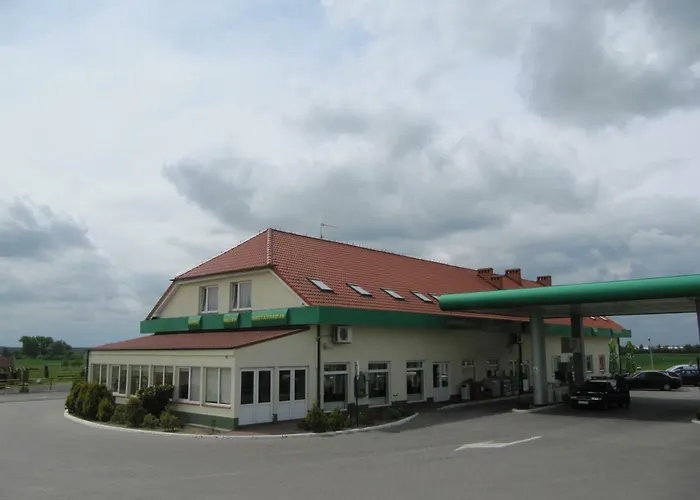 Couette-café Przy Trasie Dziekanowice *