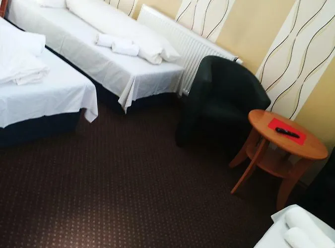 Przy Trasie Dziekanowice Couette-café Lednogora