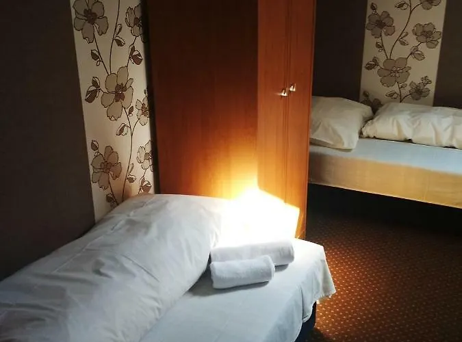 Przy Trasie Dziekanowice Couette-café Lednogora